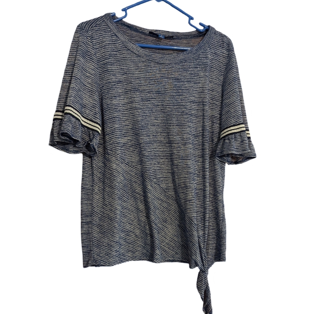Apt. 9 top
